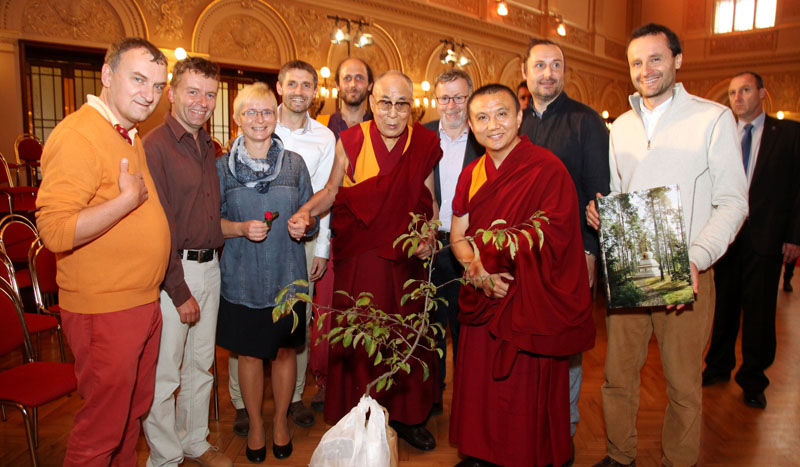Jeho Svatost dalajlama má svůj strom v botanické zahradě