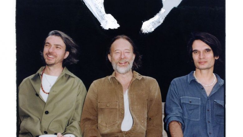 Kapela The Smile s Thomem Yorkem a Jonnym Greenwoodem z Radiohead vydává album Wall Of Eyes